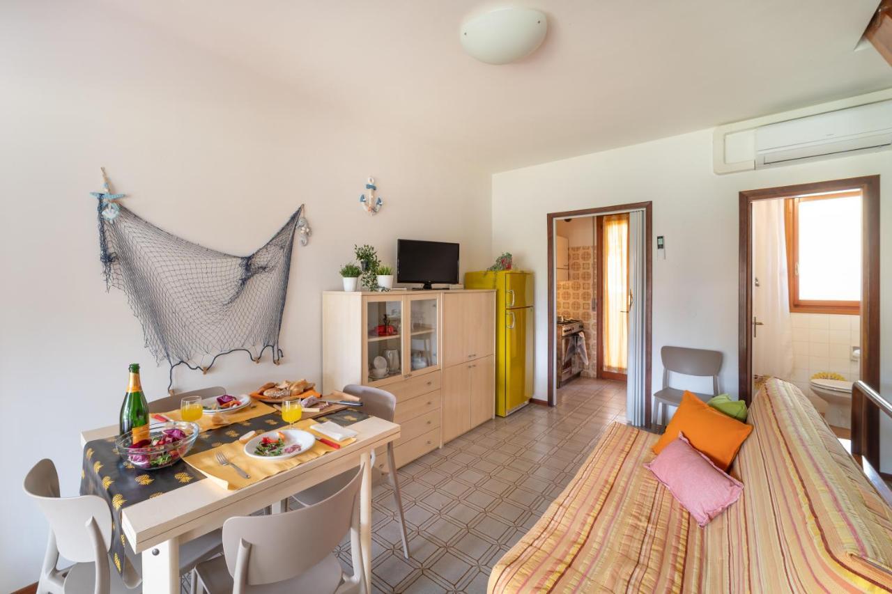 Villaggio Club Dei Pini Бибионе Экстерьер фото