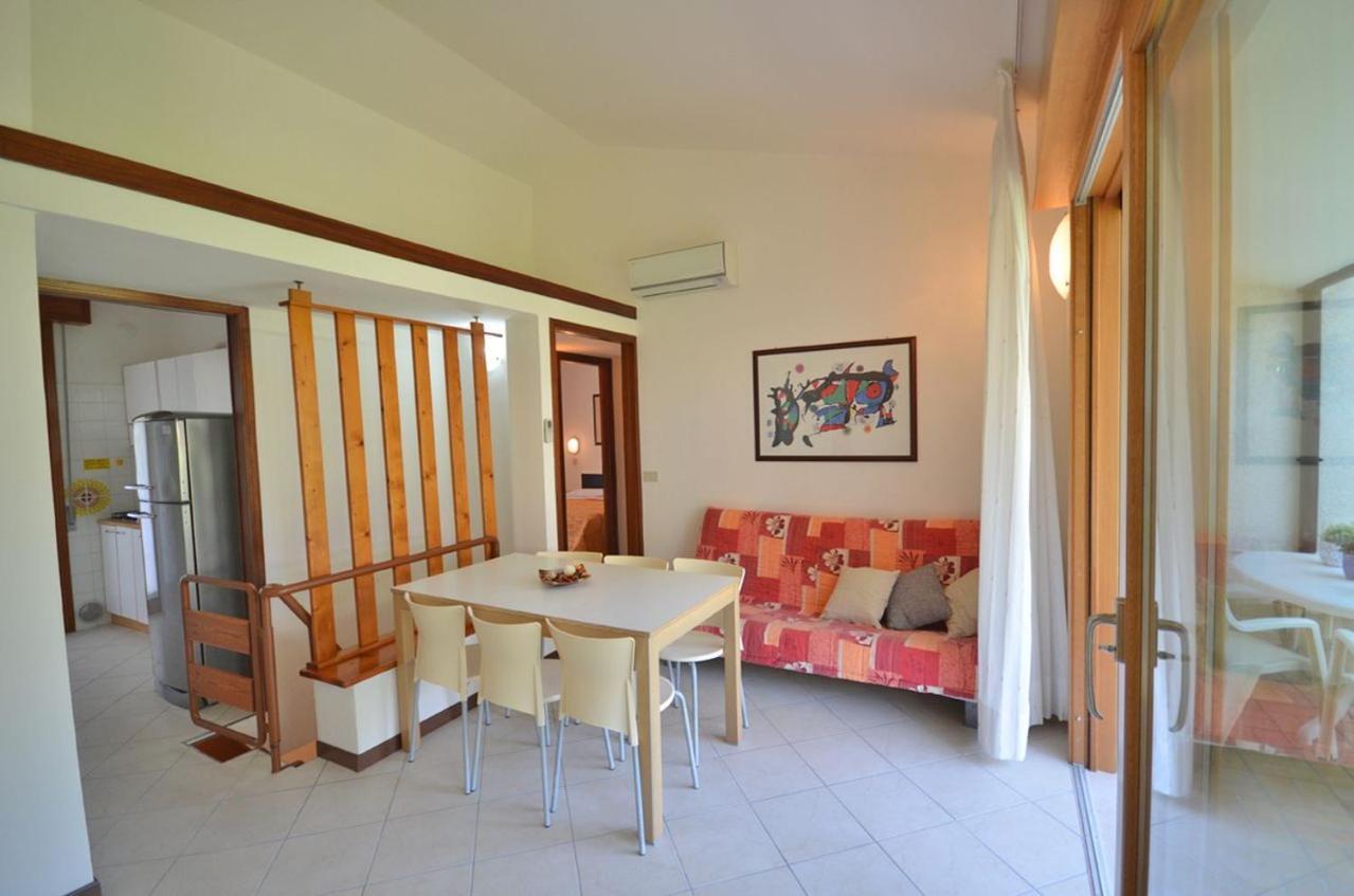 Villaggio Club Dei Pini Бибионе Экстерьер фото